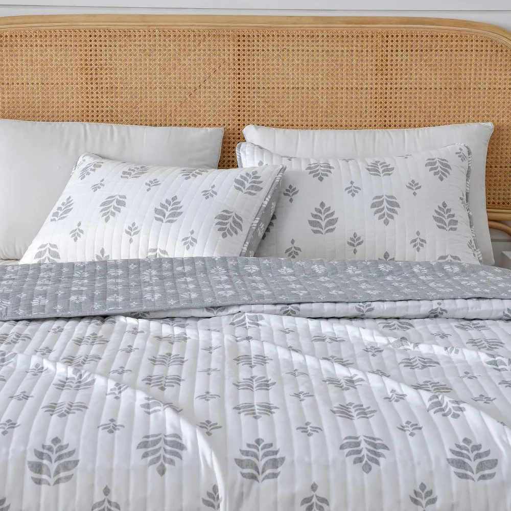Bedding & Textiles