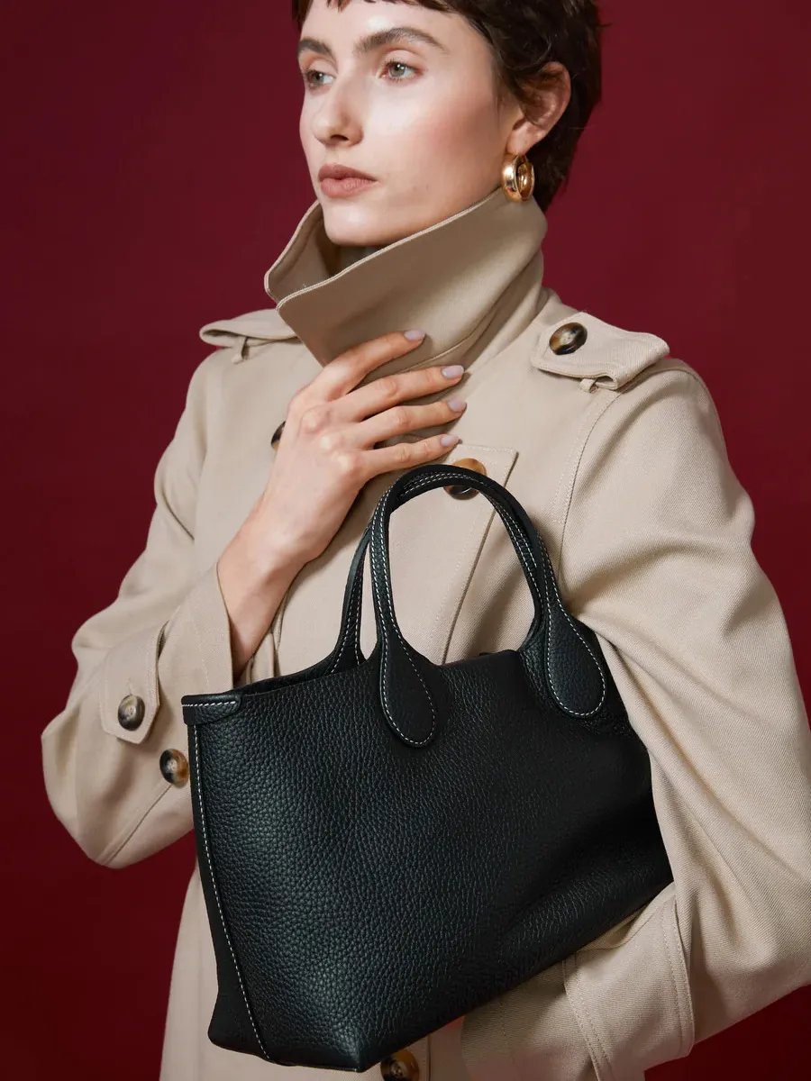 Evaline Tote M Bag in Leather