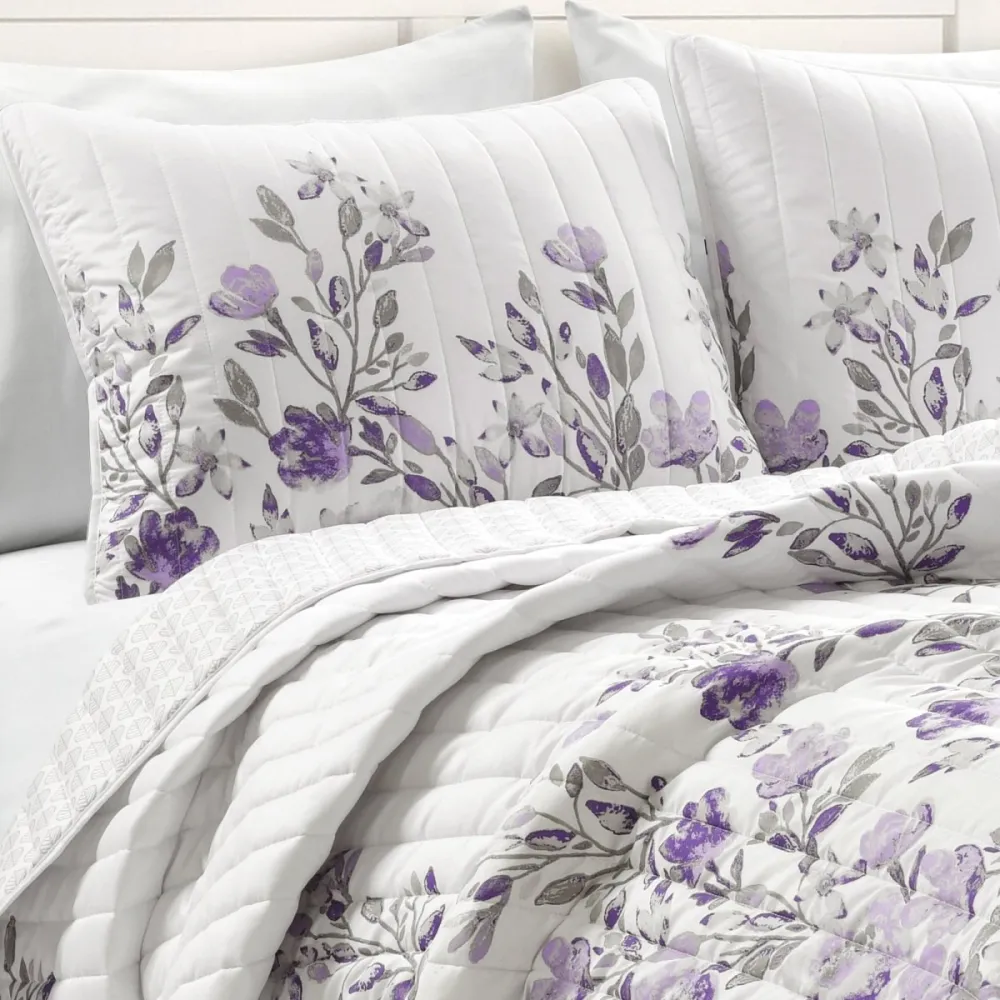 Simple Reversible Quilt Bedding Set