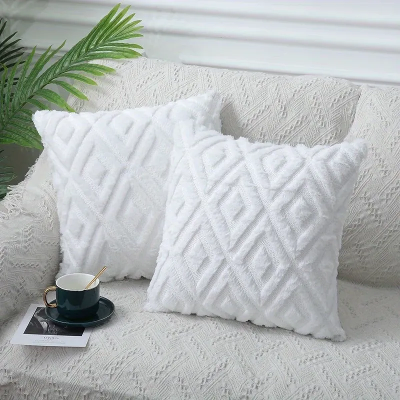 2 Pcs Diamond Pattern Plush Cushion