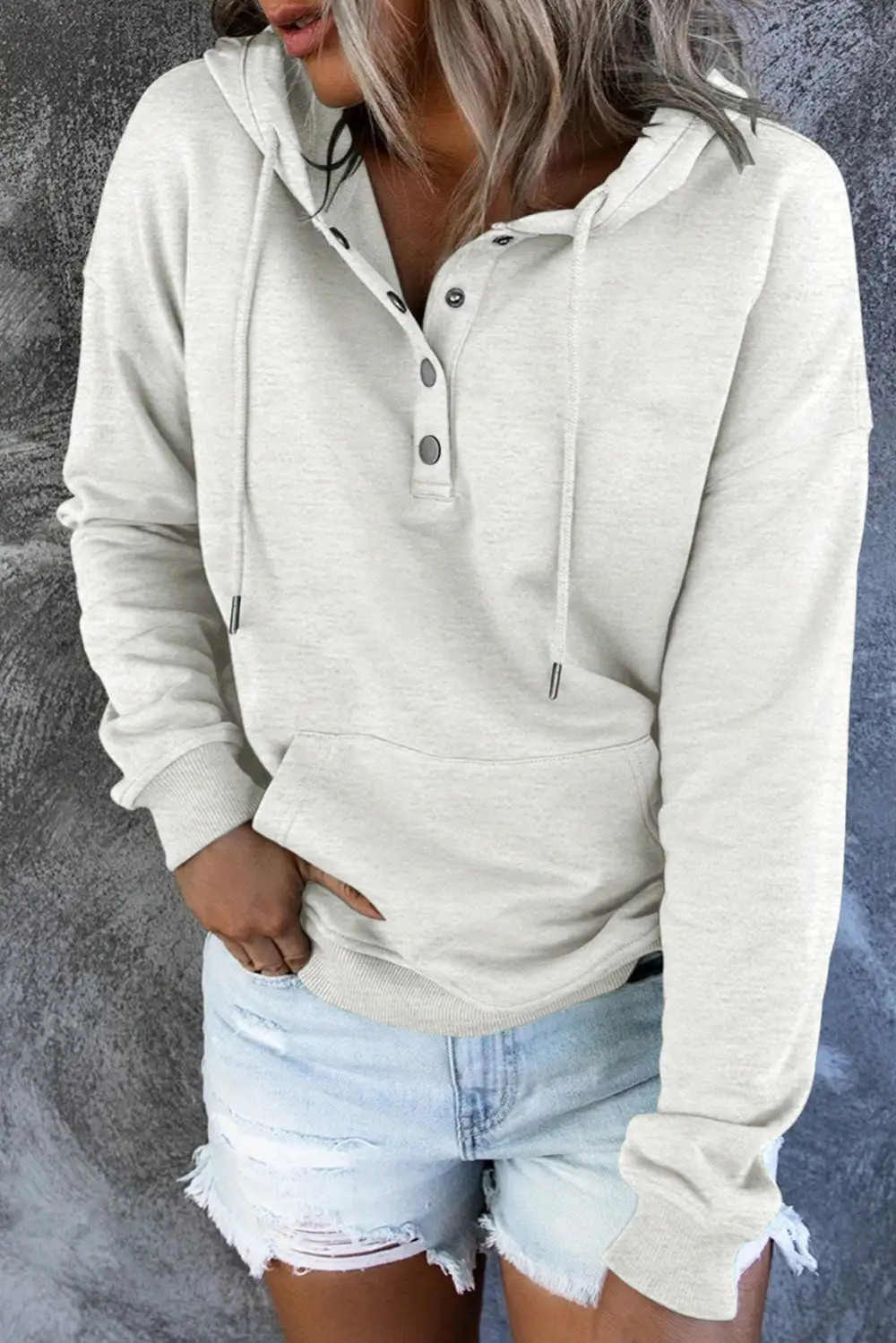 Relaxed Pocketed Long-Sleeve Hoodie