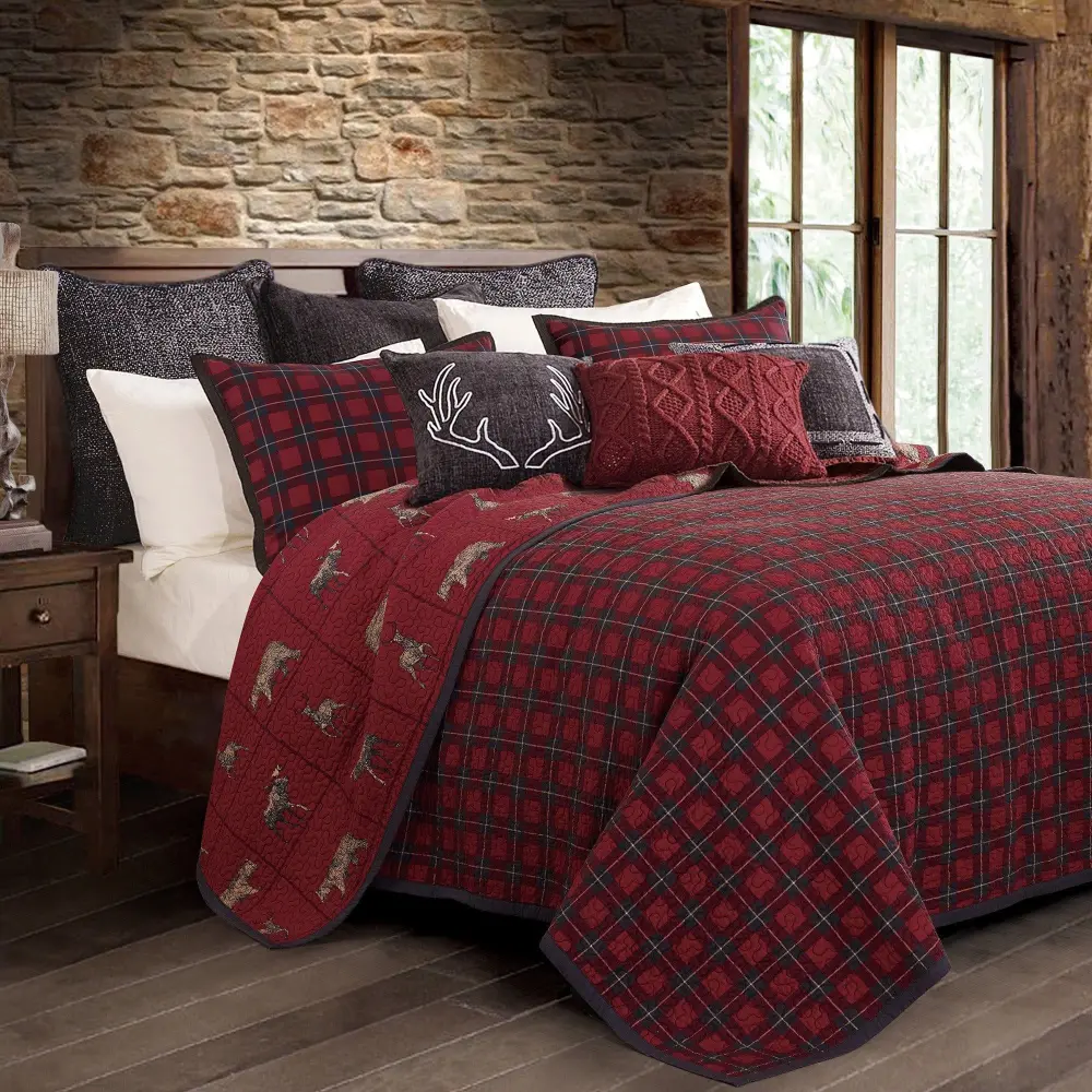 Classic Reversible Quilted Quilt Set