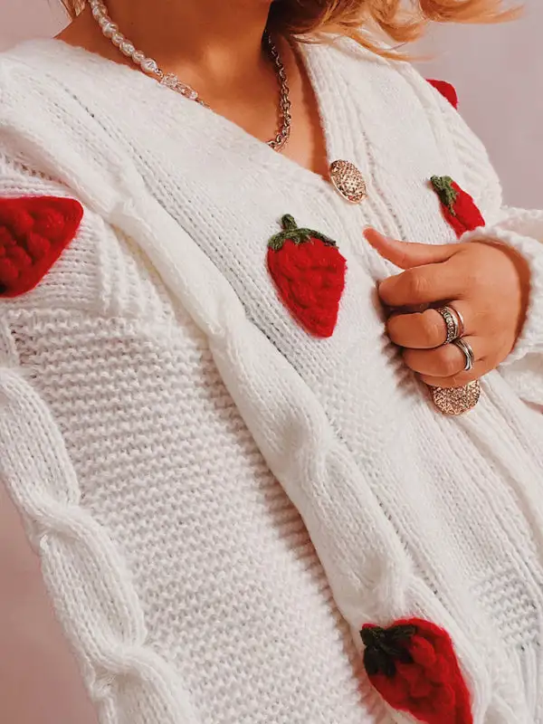 Single-Breasted Relaxed Knit Embroidered Cardigan