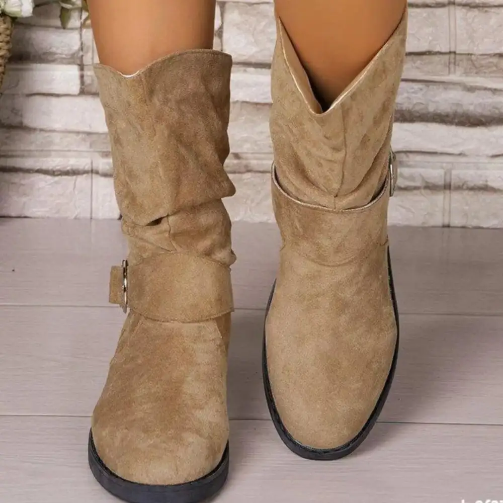Tiered Round Toe Block Heels Boots