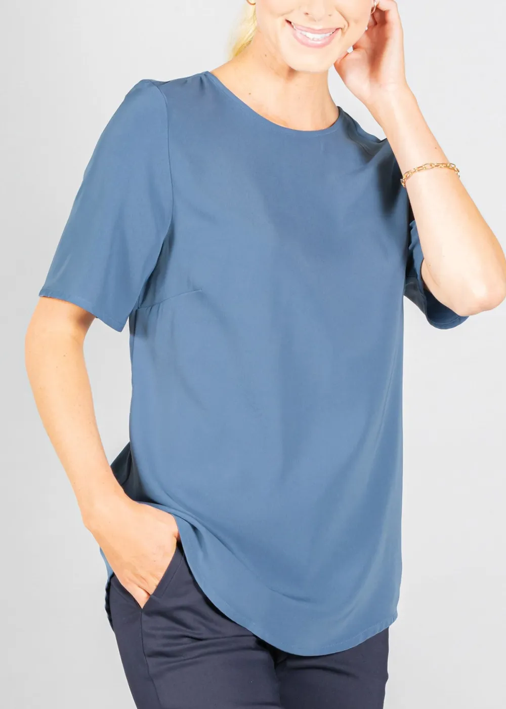 Women's Stretch Woven Relaxed Fit Short Sleeve Top