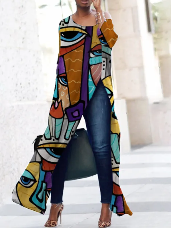 Half Sleeve Relaxed Contrast Print Side Slit Round Neck T-Shirt