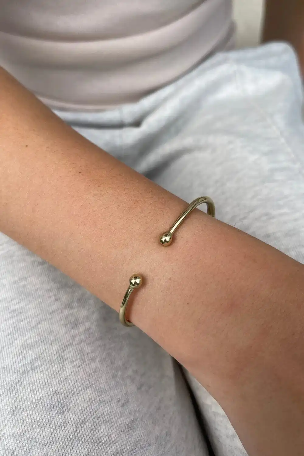 Rounded Metallic Bangle Bracelet