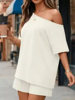 Easygoing Refined Pocketed Top and Shorts Matching Set