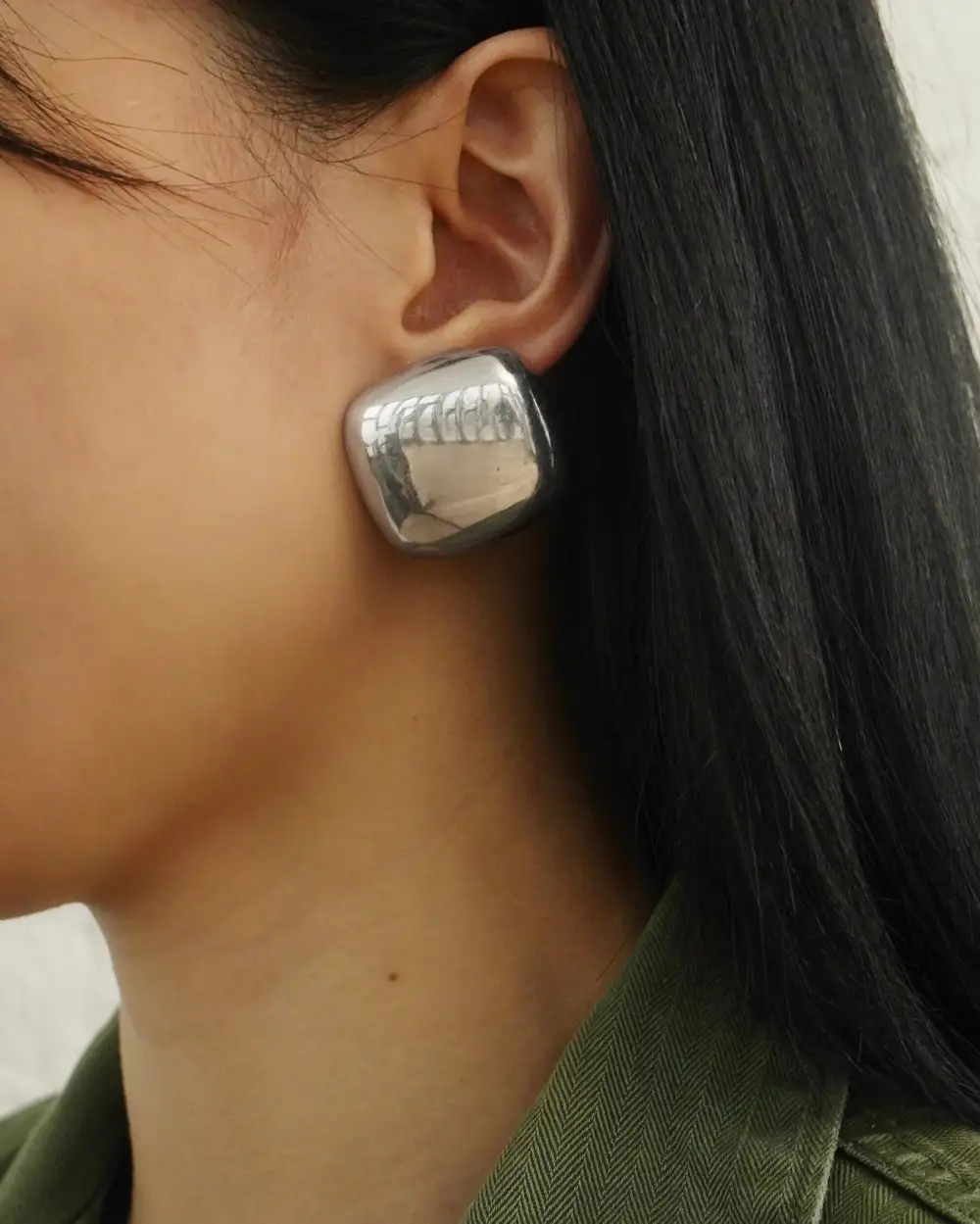 Minimal Classic Earrings
