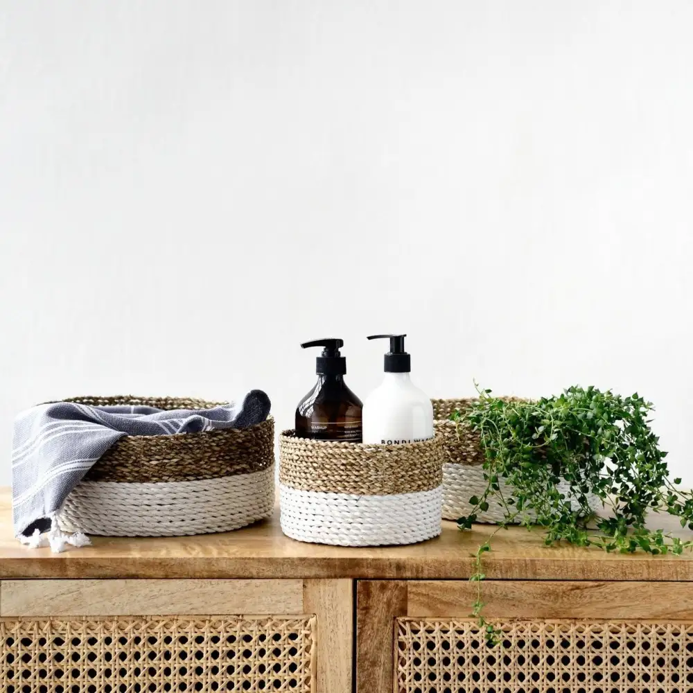 Flexible Space-Saving Practical Storage Basket