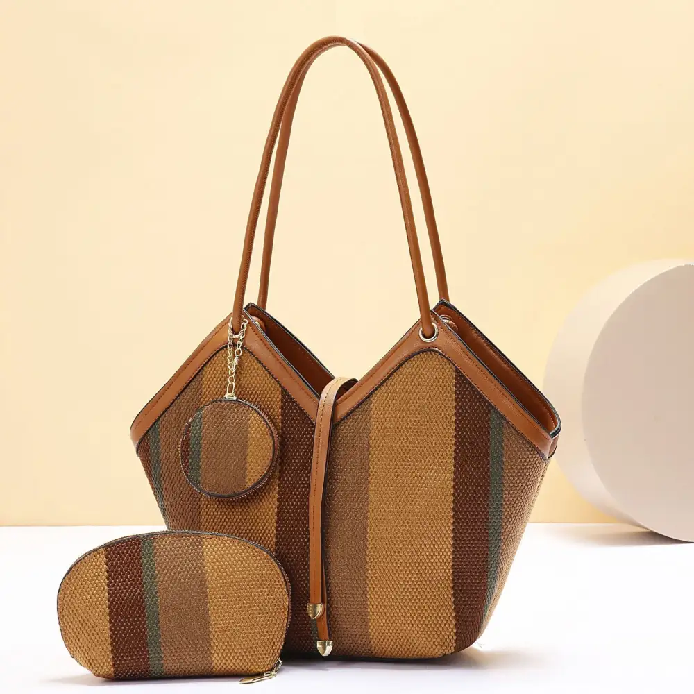 Minimal Roomy Shoulder Bag