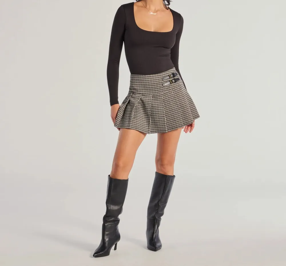 Black Plaid High-Rise Pleated Skirt