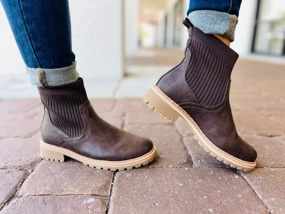 Layered Comfortable Moto Shoes