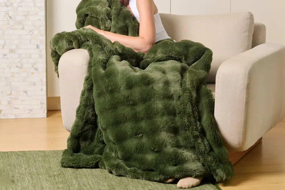 Sculpted Faux Fur Throw Blanket