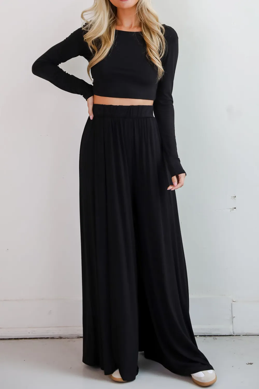 Black High-Waisted Wide Leg Pants