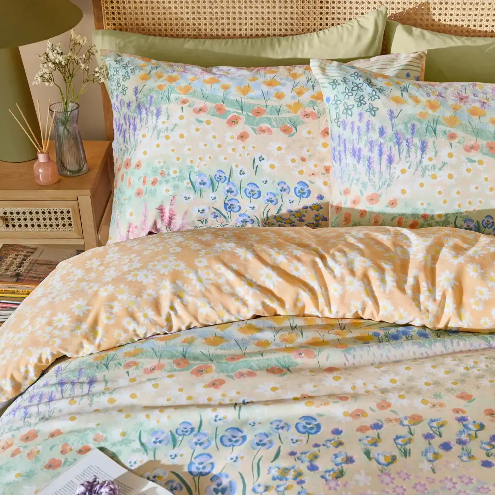 Minimal Bedroom Reversible Floral Cotton Duvet Cover Set