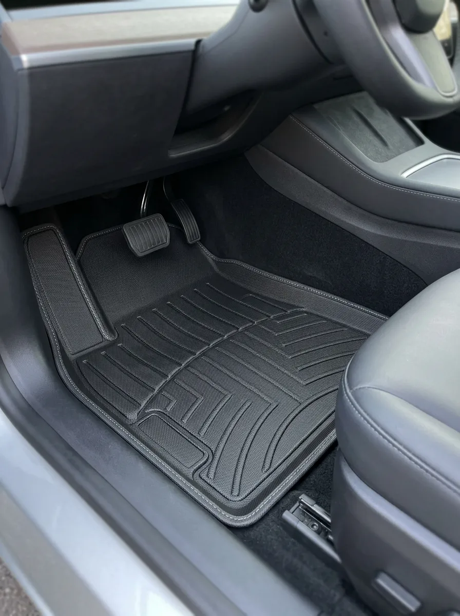Modern Detailed Car Floor Mats