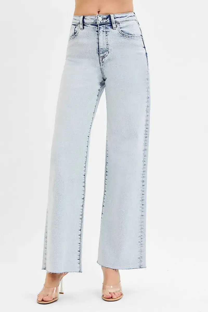 Buttoned Smooth Denim Jeans