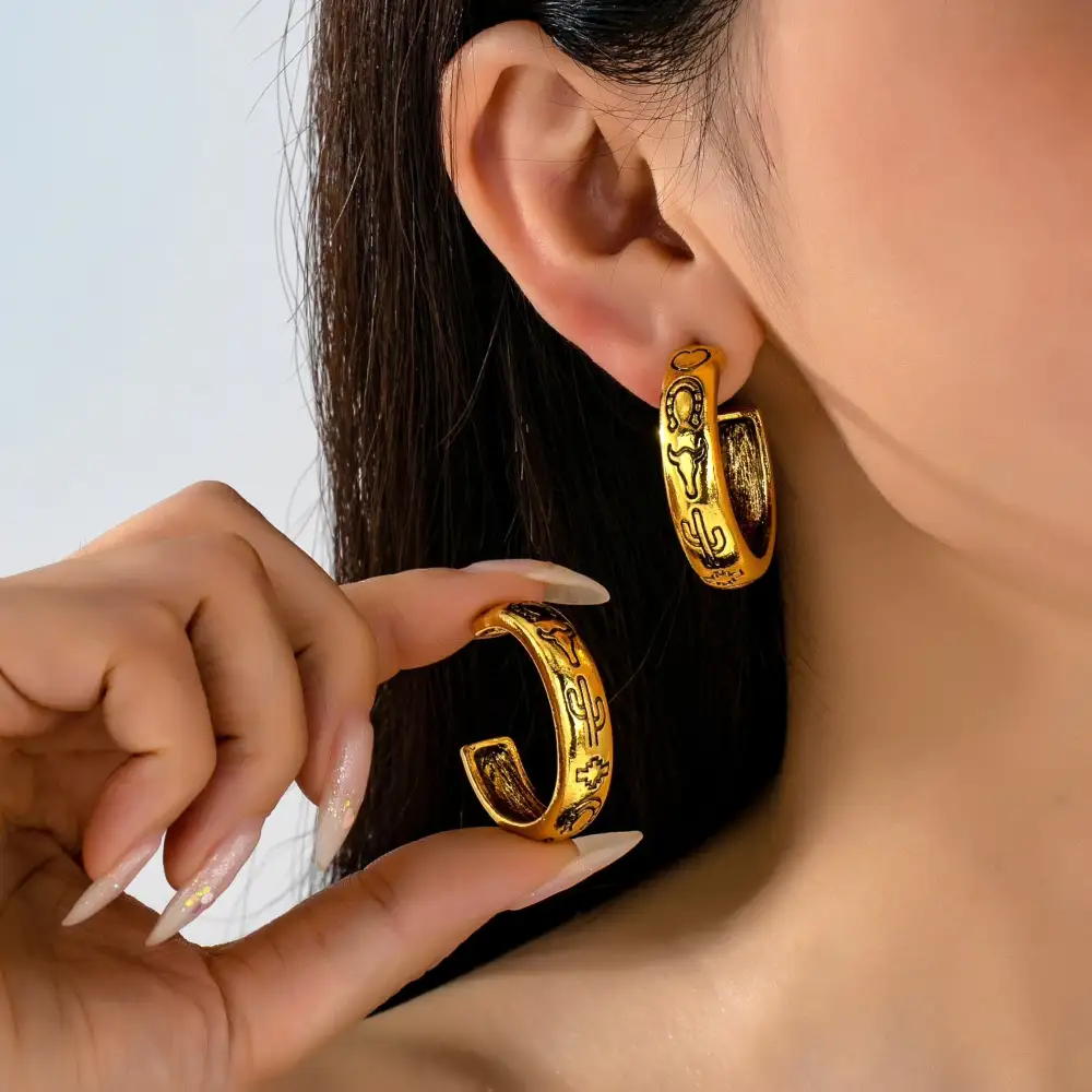Western Icon ngraved Tone Hoop