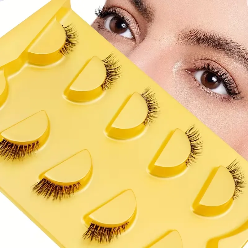 Easy-Apply Full-Look False Lashes