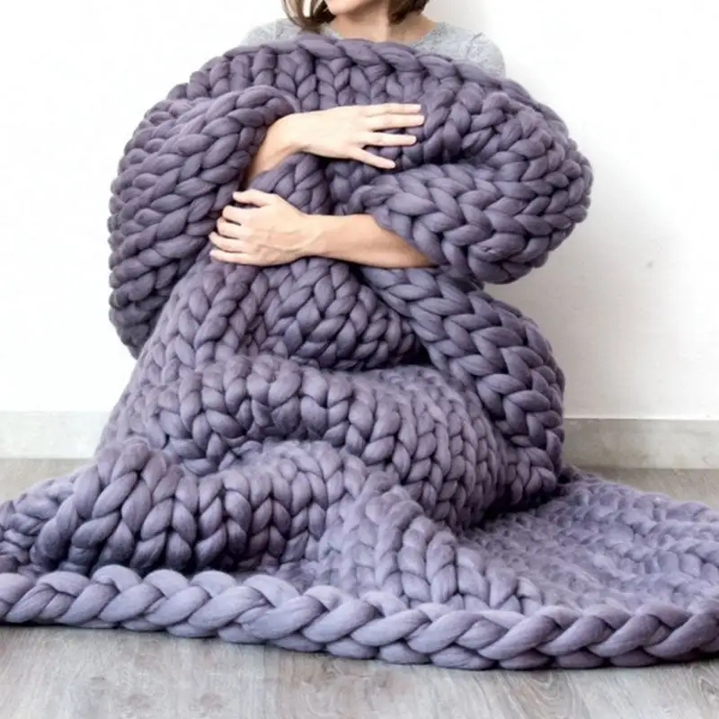 Chunky-Knit Knitted Wool Decorative Throw Blanket