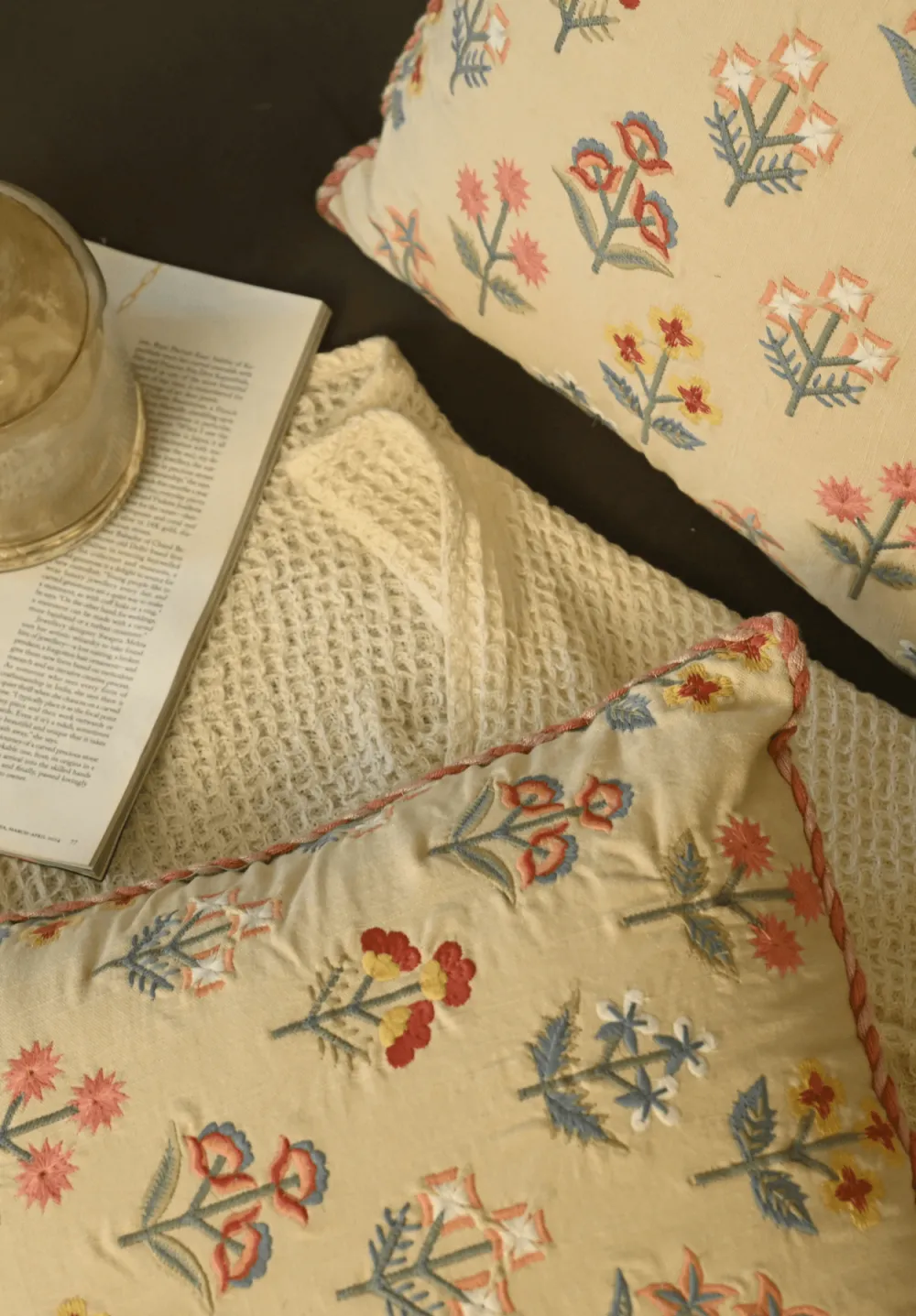 Refined Detail Cotton Decorative Cushion Cover