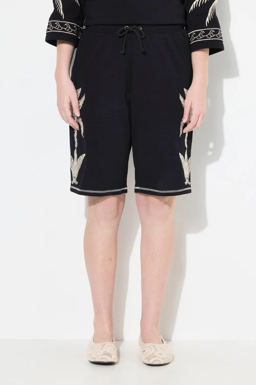 Cotton Drawstring Waist Belt Shorts
