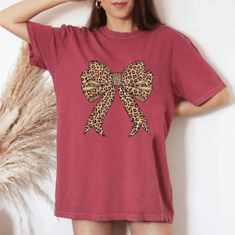 Coquette Bow Leopard For Girls Aesthetic Trendy Girly Women's Oversized Comfort T-Shirt