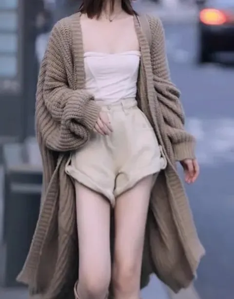 Polyester-Blend V-Neck Relaxed-Fit Ribbed Cardigan