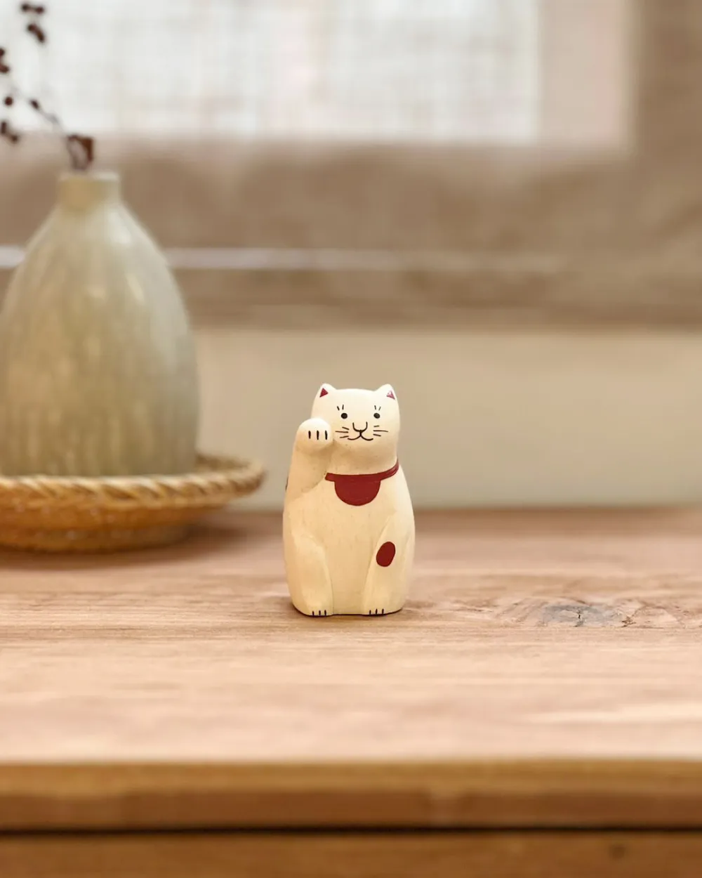 Natural Grain Wooden Lucky Cat Ornament