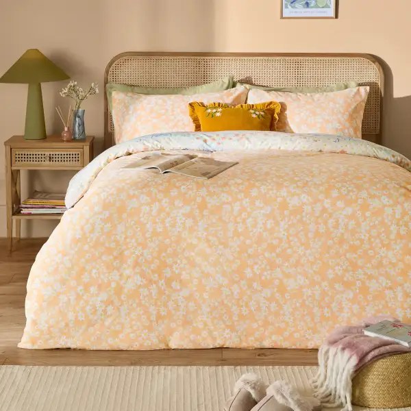 Minimal Bedroom Reversible Floral Cotton Duvet Cover Set