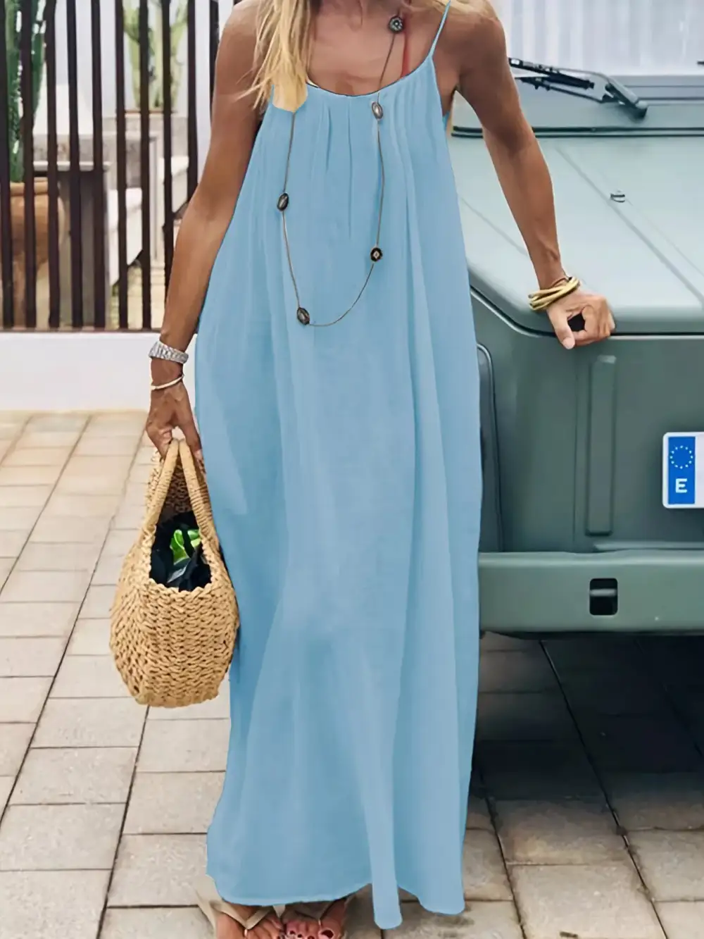 Relaxed Backless Scoop Neck Maxi Dress