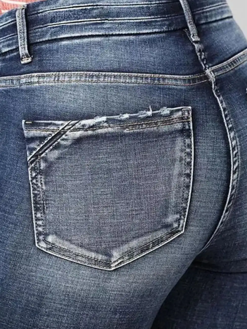 Simple Trim Straight Leg Denim Jeans