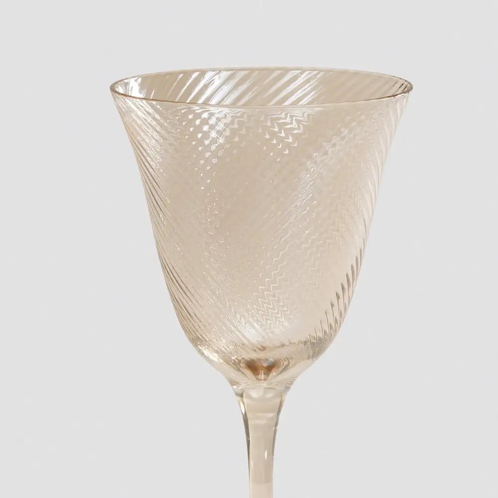 Light Amber Swirl Wine Glass Set