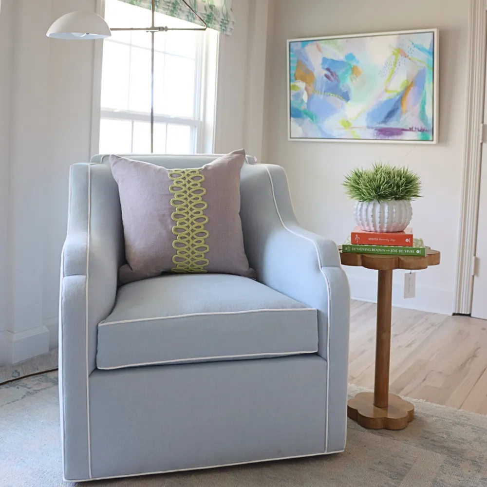 Scalloped Swivel Chair