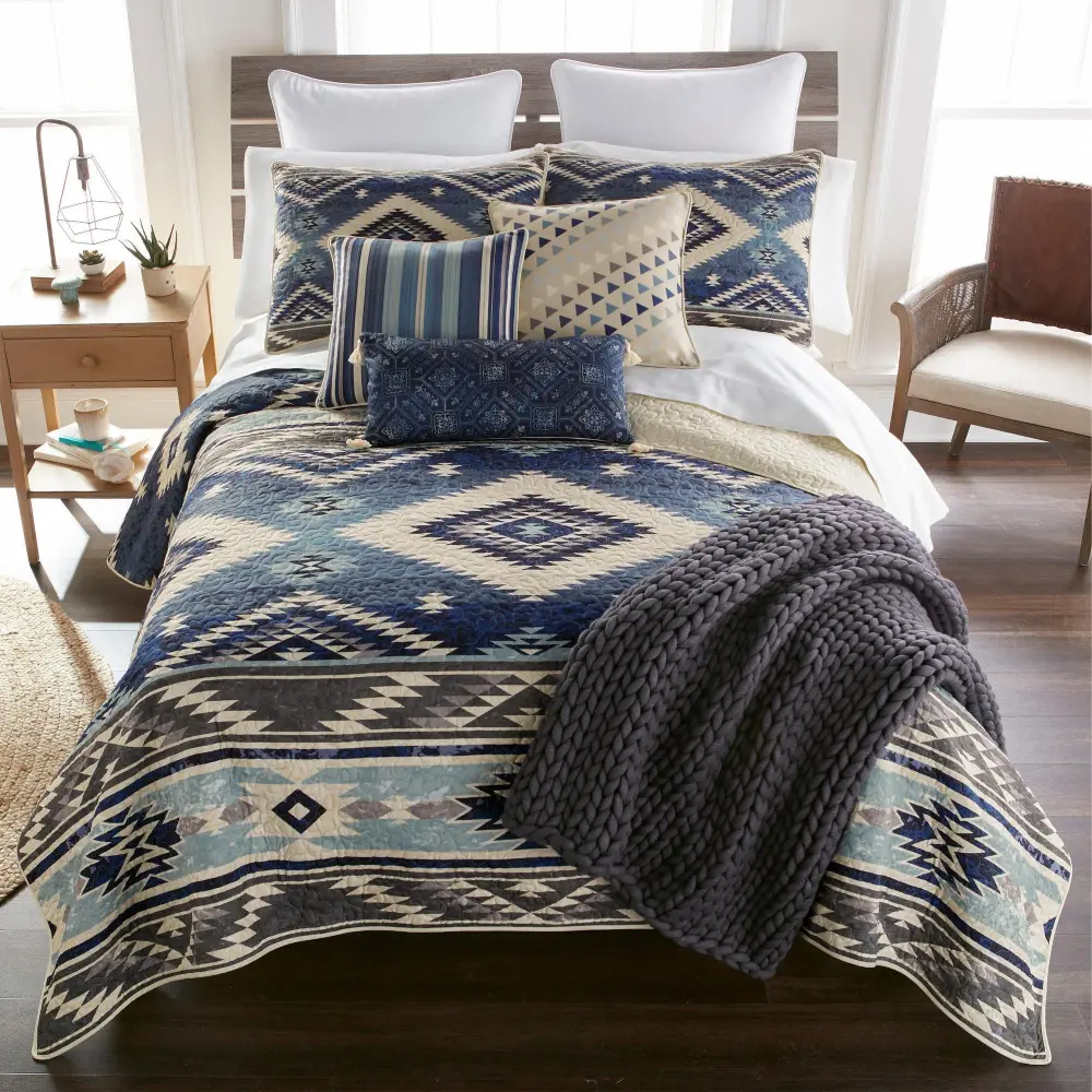 Coordinated Quilt Set