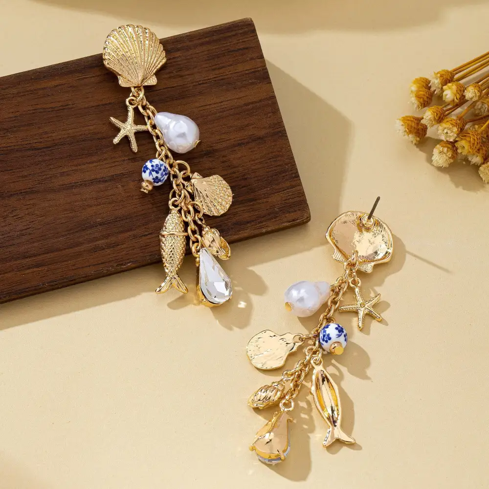 Pearl Shell Fish Cluster Charm