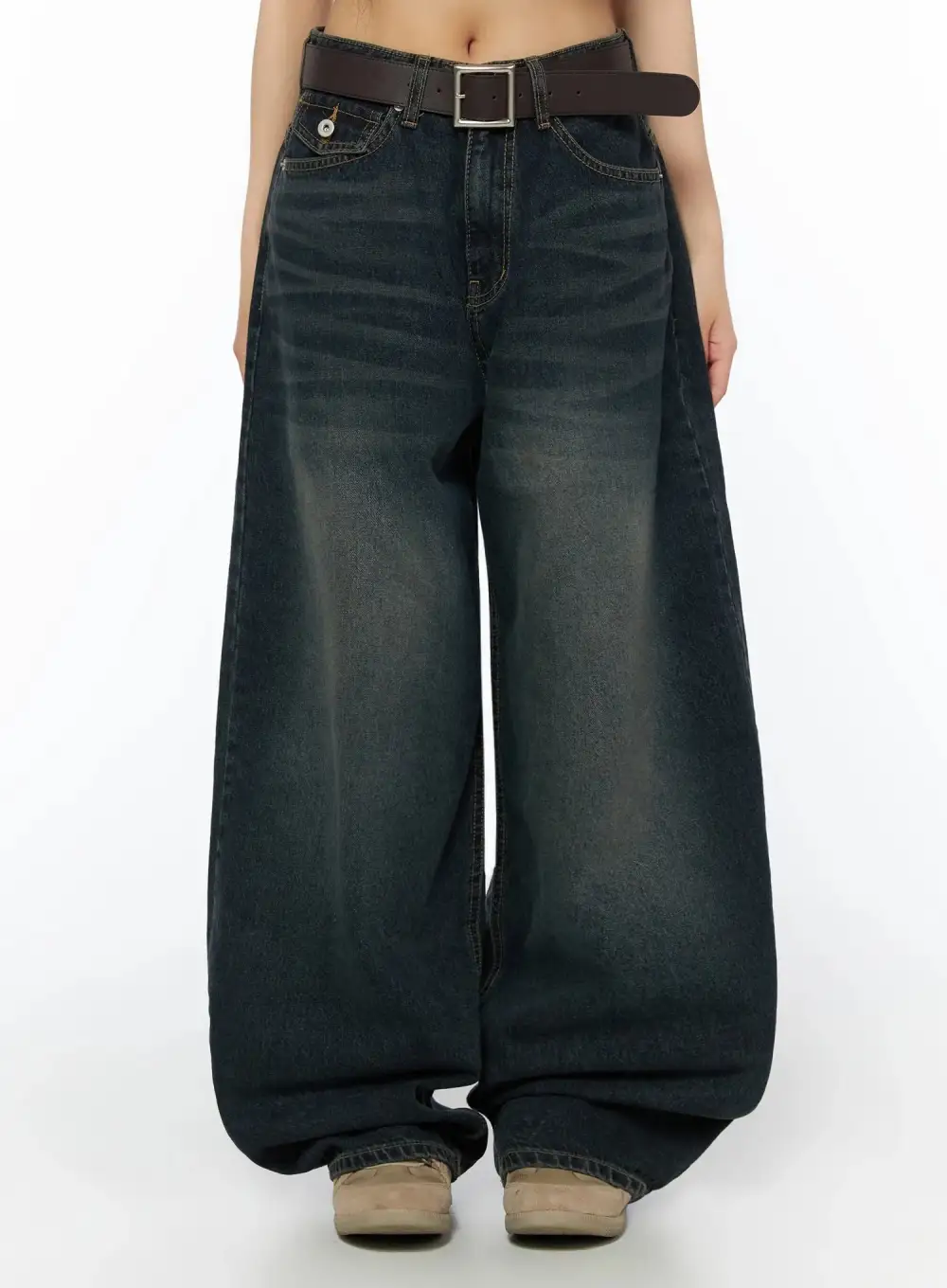Back Pocket Wide Jeans