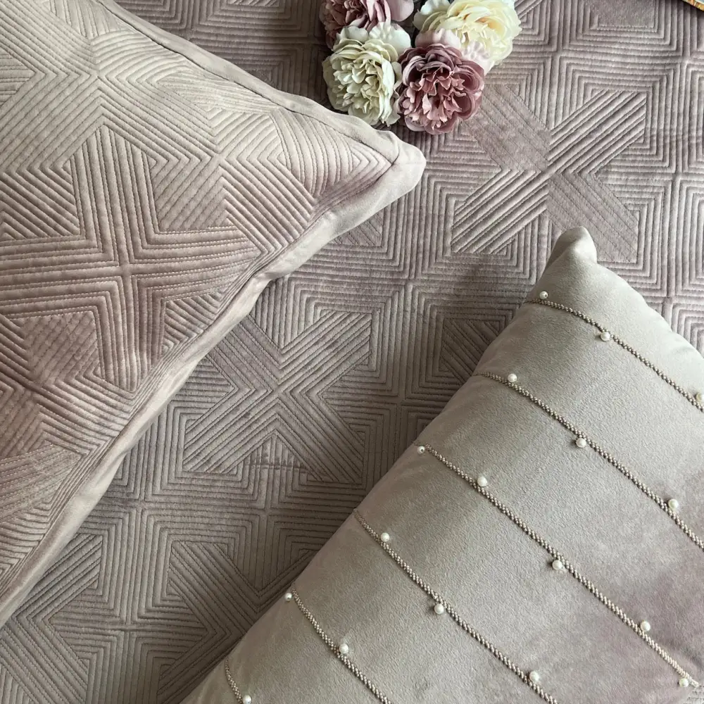 Onion Pink Velvet Bedspread