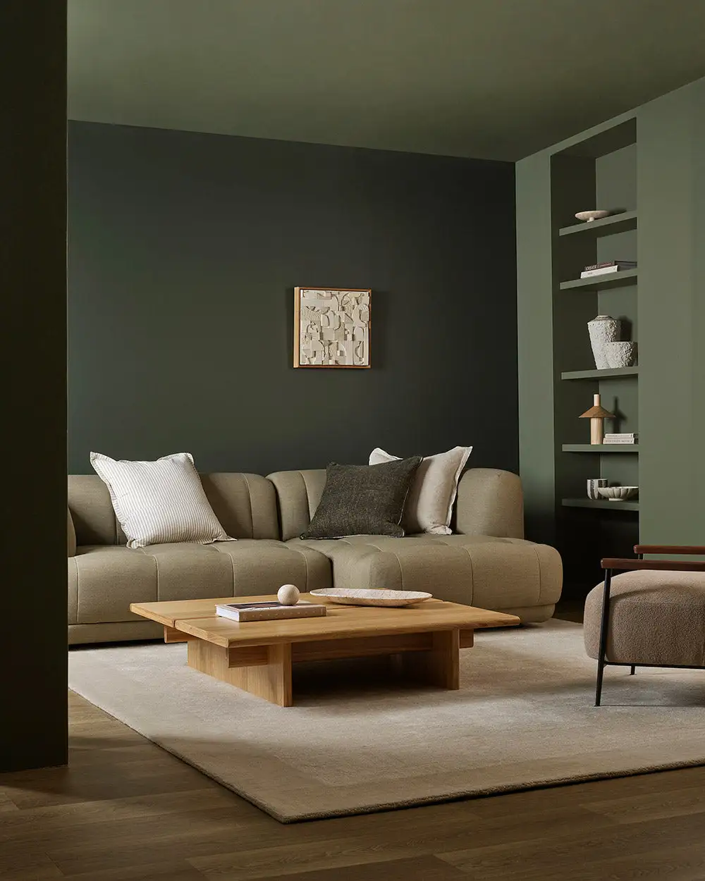 Wool Bordered Contemporary Airy Area Rug