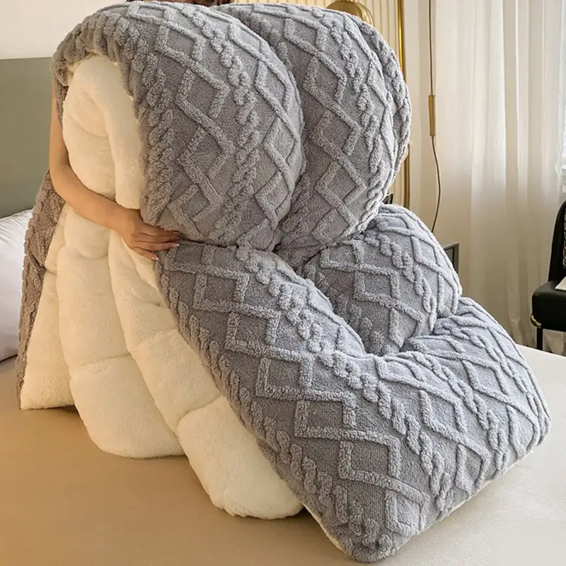 Reversible Diamond Comforter Quilt In Sherpa Fleece
