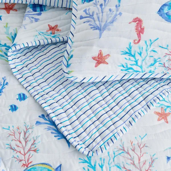 Calm Coastal Quilt Bedding Set