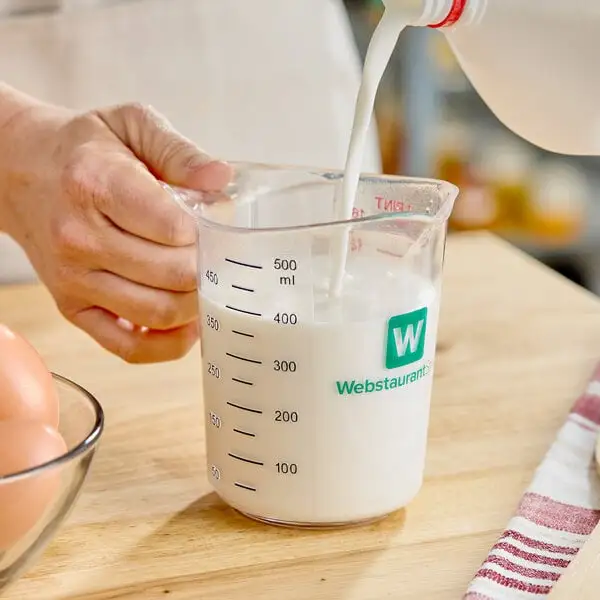 Space-Saving Plastic Measuring Cup