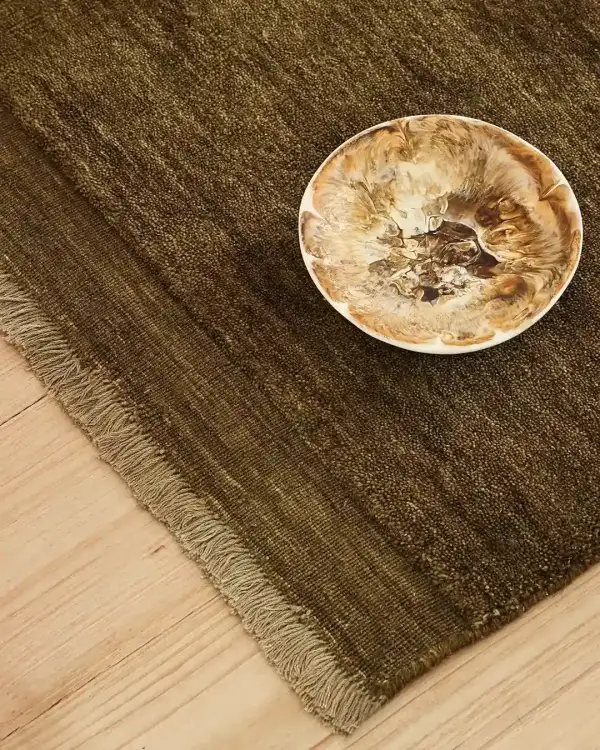 Wool Bordered Vintage Relaxed Area Rug