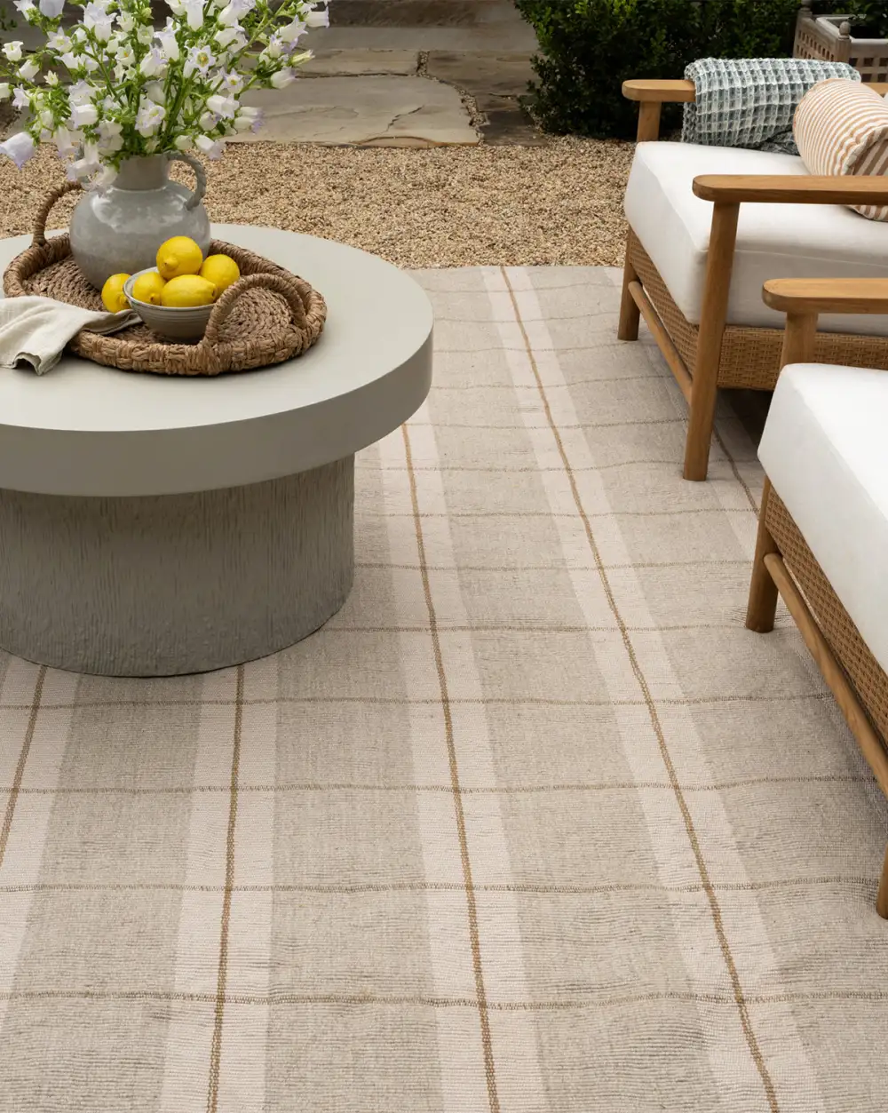 Refined Handwoven Indoor-Outdoor Area Rug