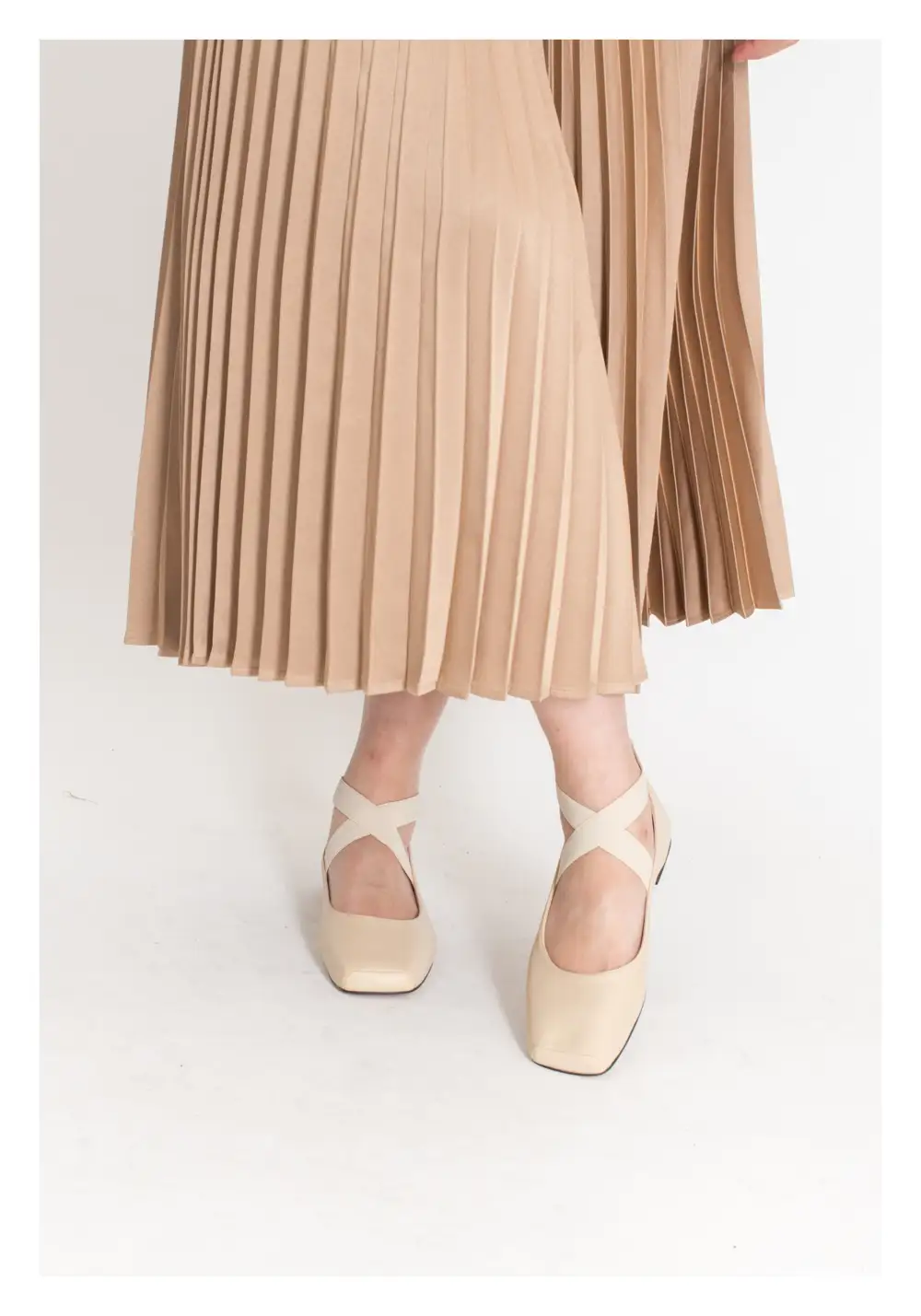 Balanced Faux Leather Square Toe Ballet Flats