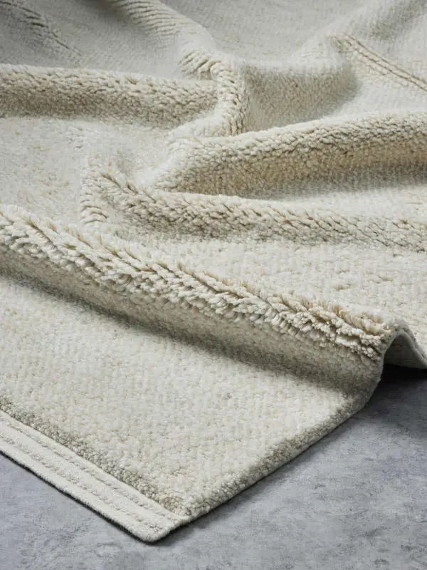 Wool Handwoven Linear Balanced Area Rug
