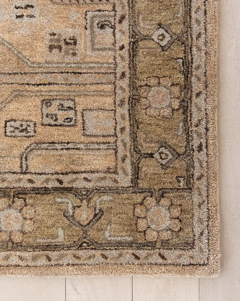 Durable-Weave Classic Hand-Knotted Wool Area Rug