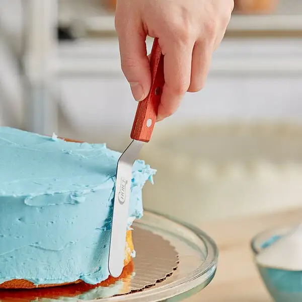 Blade Offset Baking Icing Spatula with Wood Handle