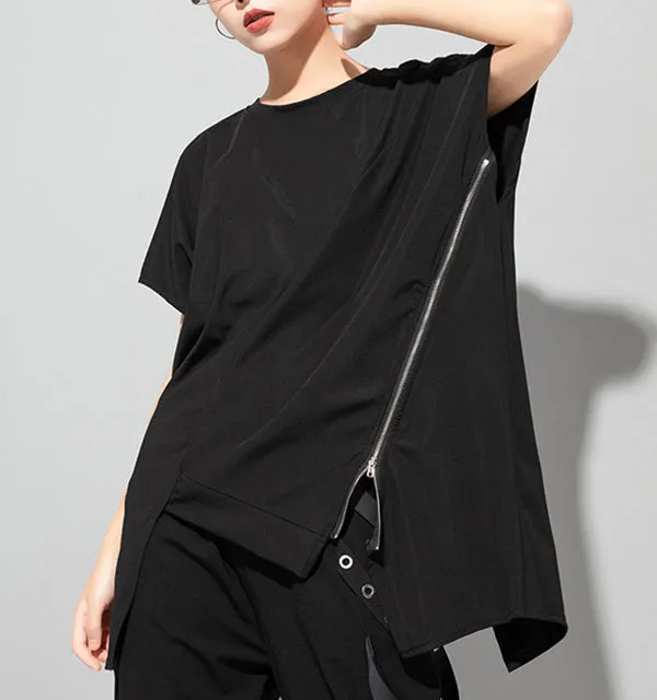 Refined Irregular Zip Detail Panel Detail T-Shirt